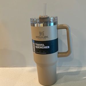 Stanley Travel Quencher NWT Matte Putty Stone Color